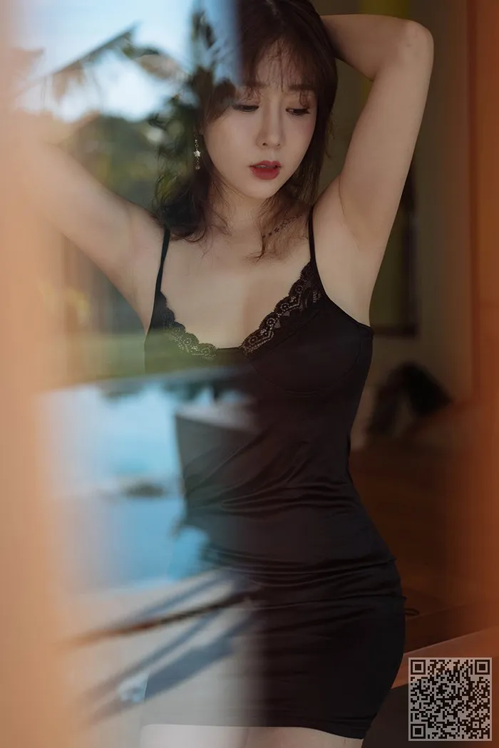 王美丽的年轻女子还要骄傲姿态迷人、少妇、王雨纯、美艳