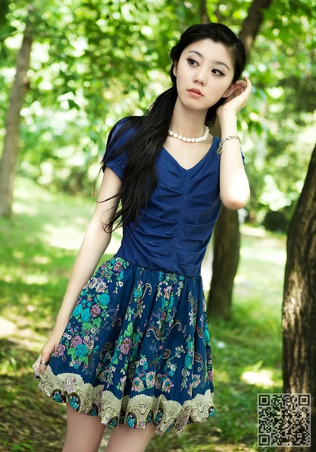 清凉的姐妹花高清照片图、高清写真
