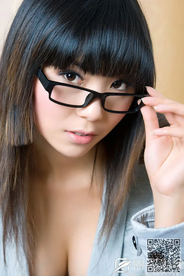 纯洁的女孩,90年之后旋转酷高清诱惑、美图