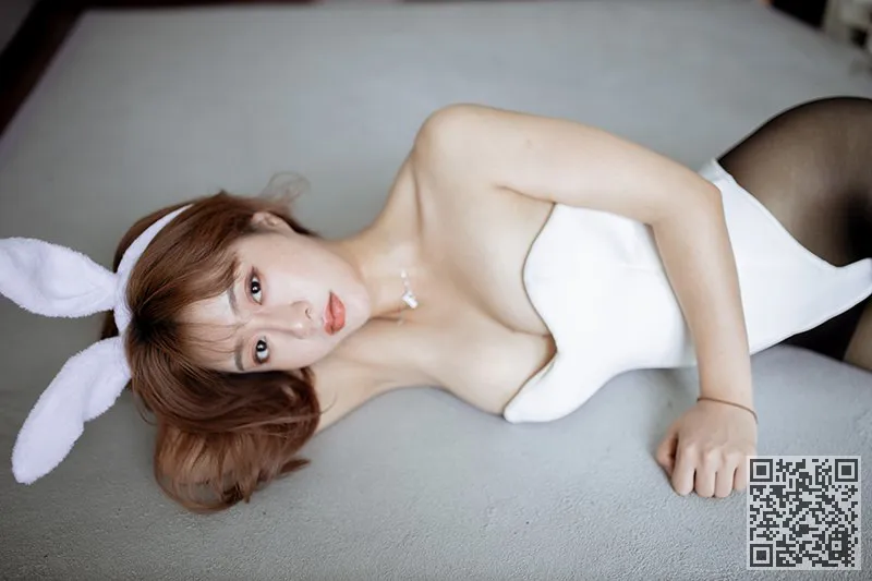 兴奋的兔子糯米黑丝布美味、兔女郎、糯米、翘臀、黑丝