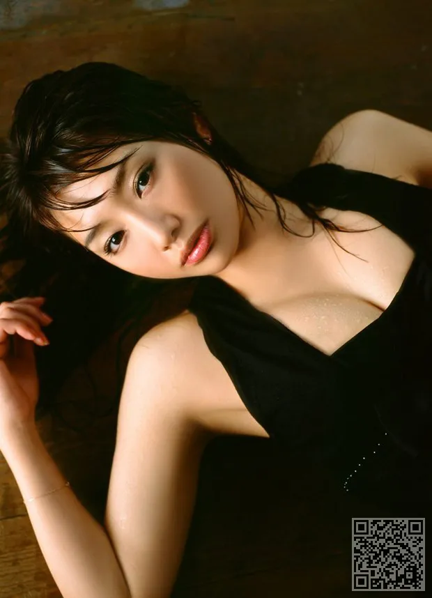 柔情女孩曼妙身姿俏皮居家照、柔情女孩