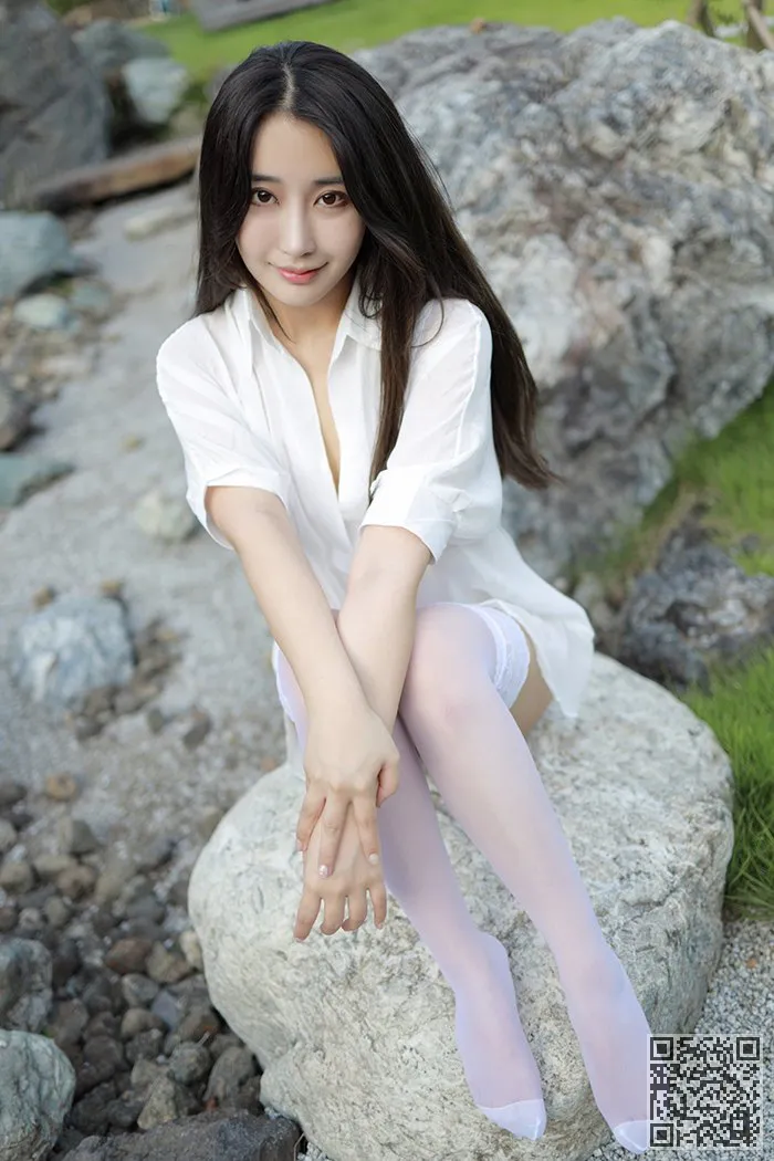 邻家小妹林子欣寂寞难耐羞涩露出