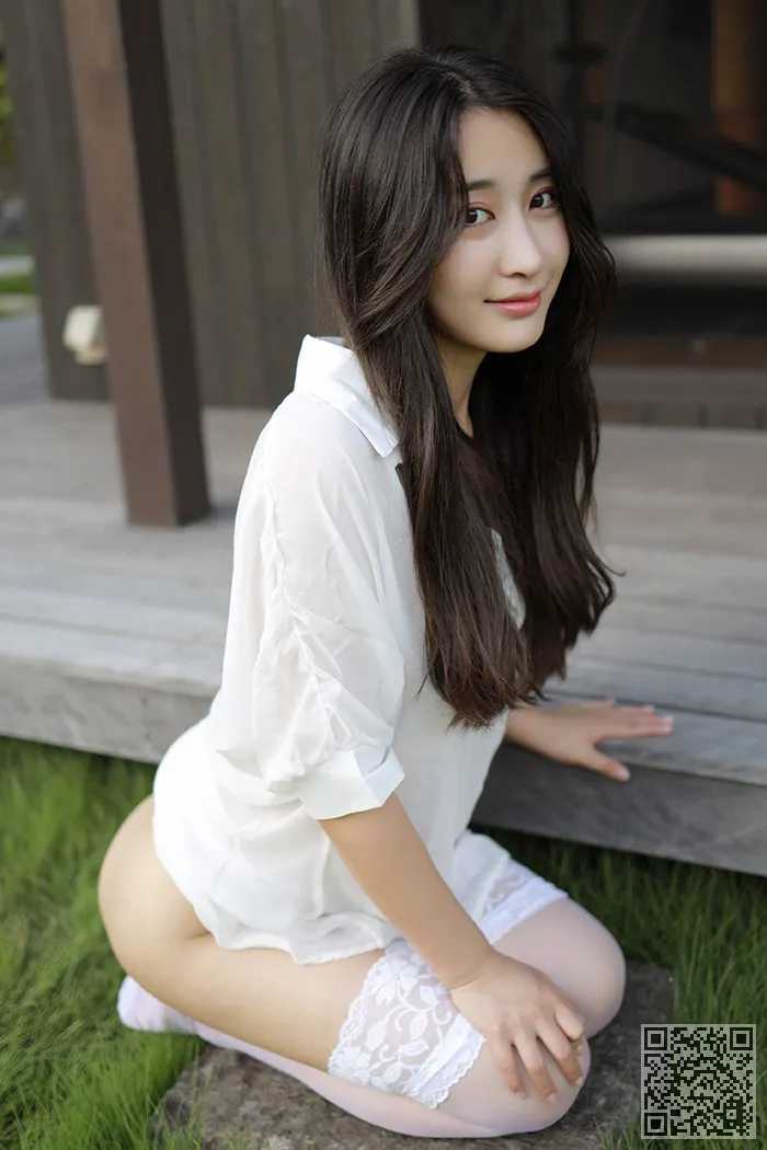 邻家小妹林子欣寂寞难耐羞涩露出