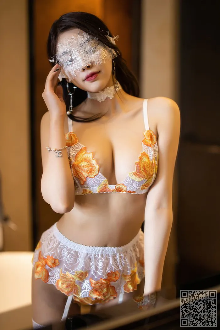 迷人的美晨晨杨蕾丝内衣只有美丽的照片、杨晨晨、美人、蕾丝内衣