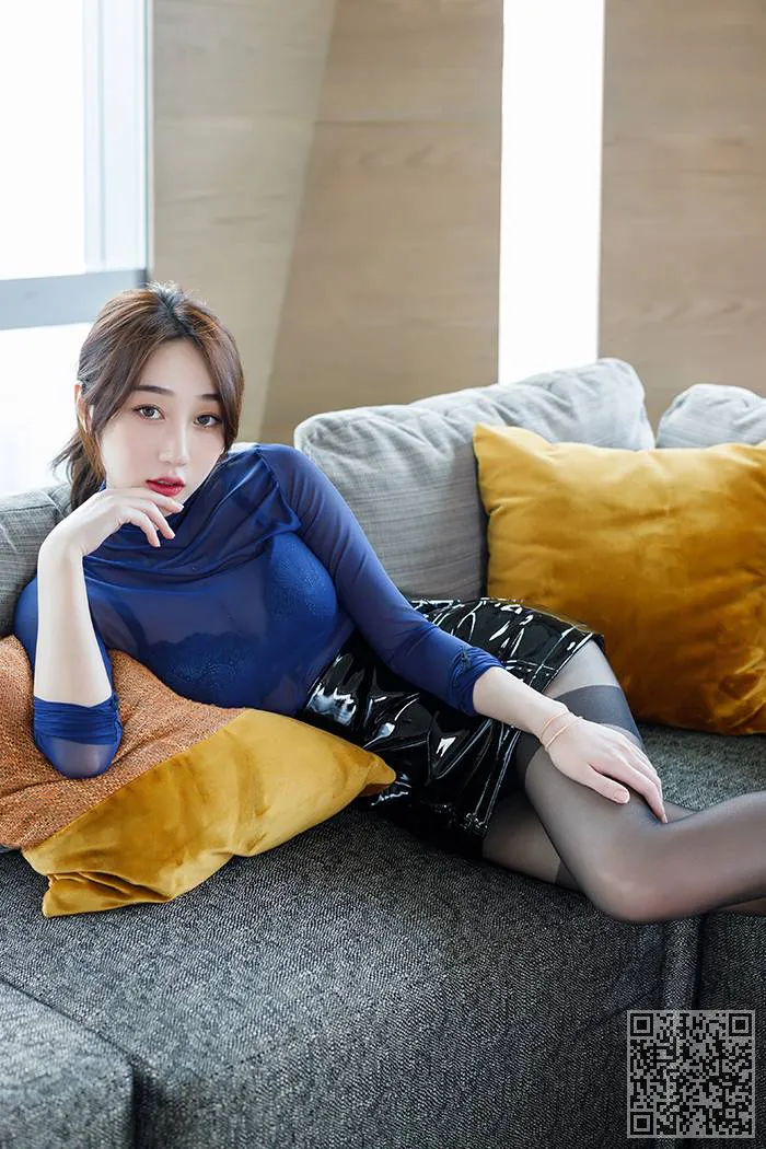 甜蜜小妹九月生白皙美乳羞涩撩人