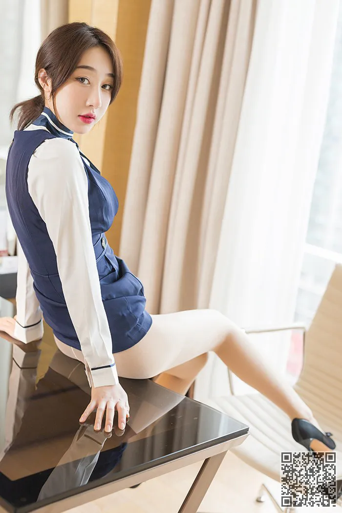实习服务员出生9月蜂蜜甜的美臀幻灯片方便、九月生、服务员、美臀