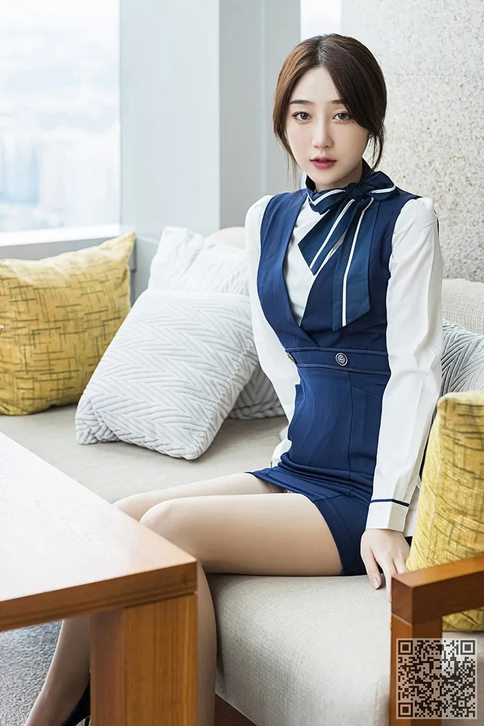 实习服务员出生9月蜂蜜甜的美臀幻灯片方便、九月生、服务员、美臀