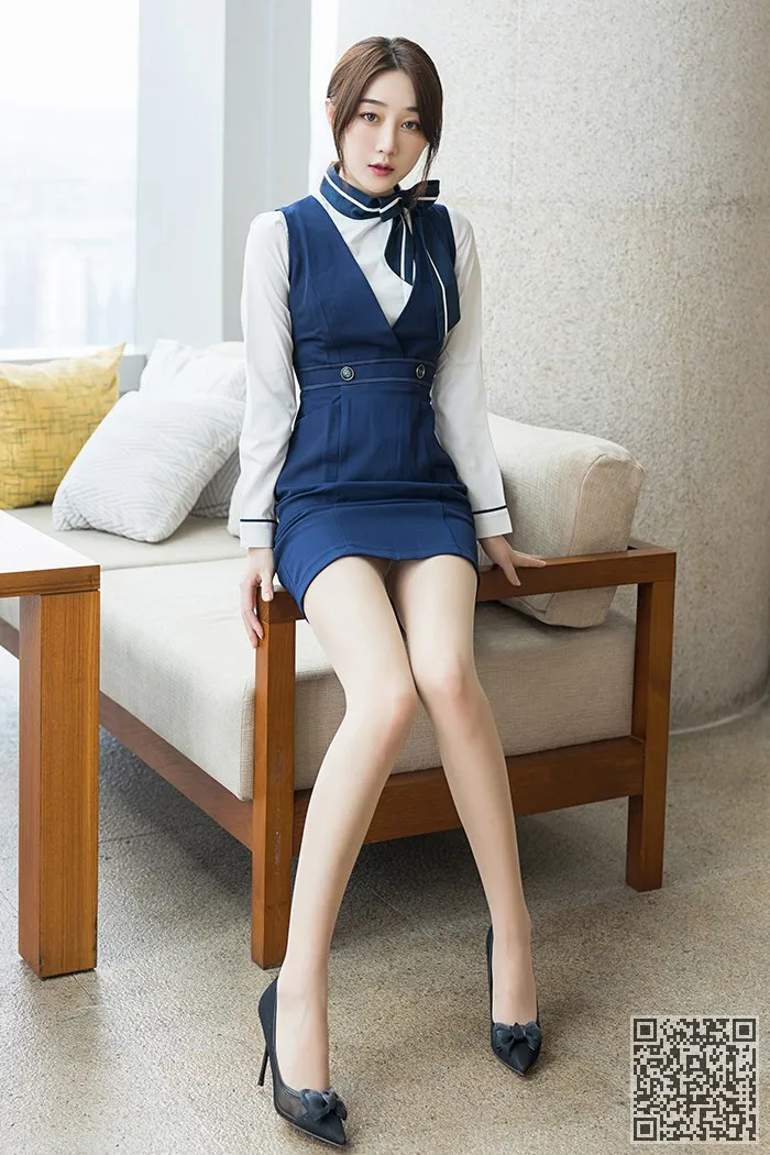 实习服务员出生9月蜂蜜甜的美臀幻灯片方便、九月生、服务员、美臀