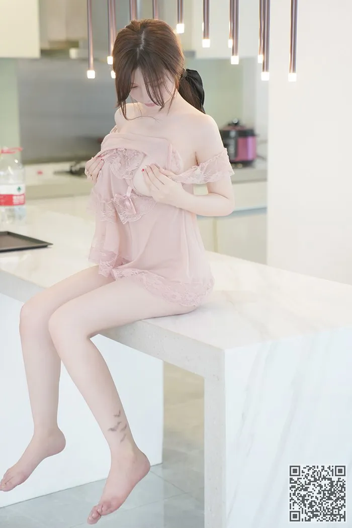 极品厨娘糯美子丝滑巨乳飘香四溢