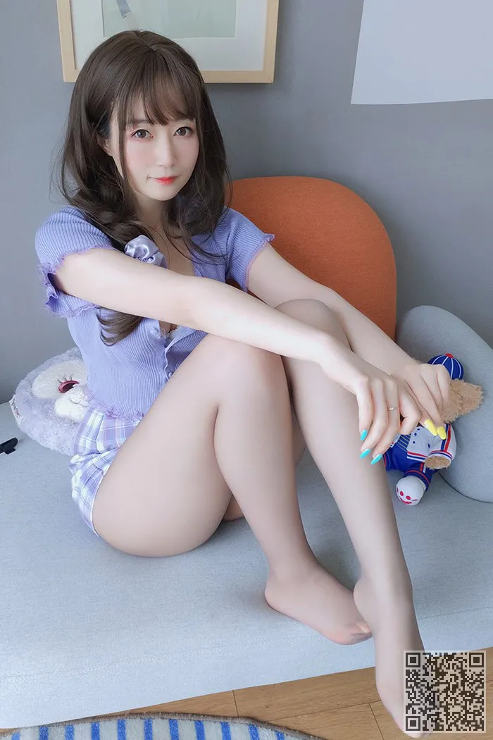 邻居姐姐的八一牛奶味道脆银灰丝绸勾魂、灰丝、白银八一、邻家小妹、酥胸