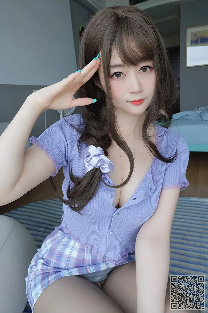 邻居姐姐的八一牛奶味道脆银灰丝绸勾魂、灰丝、白银八一、邻家小妹、酥胸