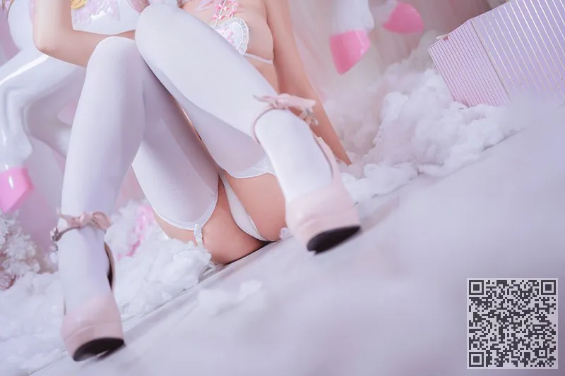 吸引力的妹妹亲爱的猫邱柔滑的乳房成形术勾魂美丽的腿、小猪、巨乳、徐静蕾、情趣萌妹、美腿、蜜汁猫裘