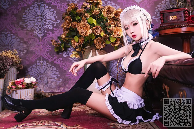 一个性感的女服务员的鬼魂牛姚明半裸为您服务、半身赤裸、性感女仆、鬼畜瑶