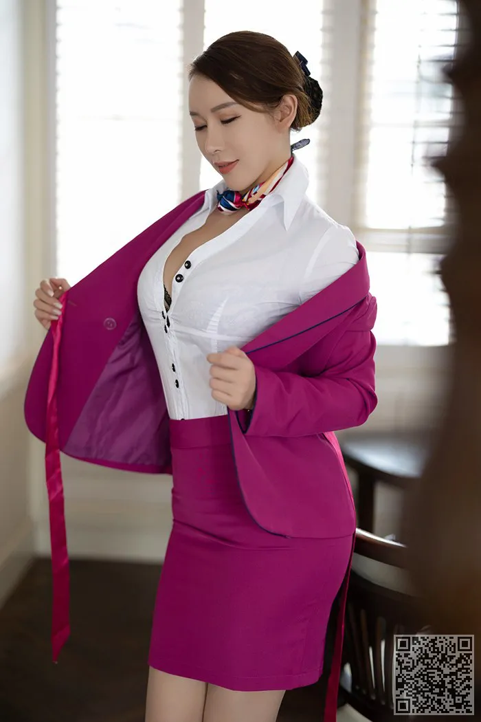 热空气女主人猪肉真空尤妮斯打开的文件、尤妮丝、开档肉丝、真空露出、空姐