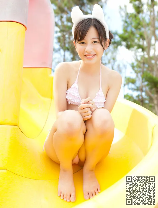 白嫩mm堀川美加子海边比基尼清新写真