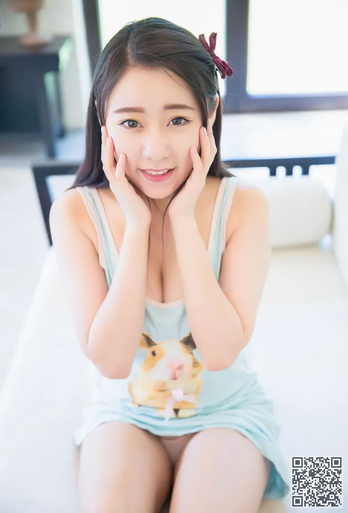 萝莉MM朵比甜美笑容十分迷人、MM、朵比、萝莉、雨燕