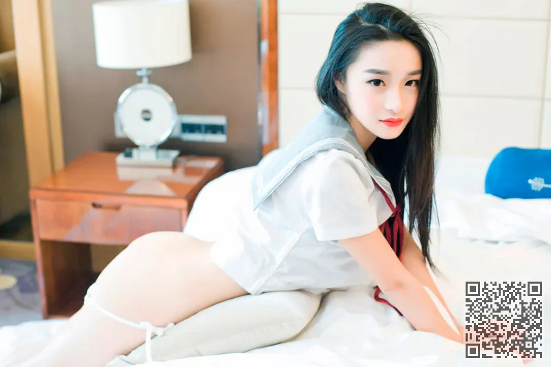 甜蜜的年轻模型愉快和浪漫梦想真空统一的梦遗、制服、嫩模、绮梦