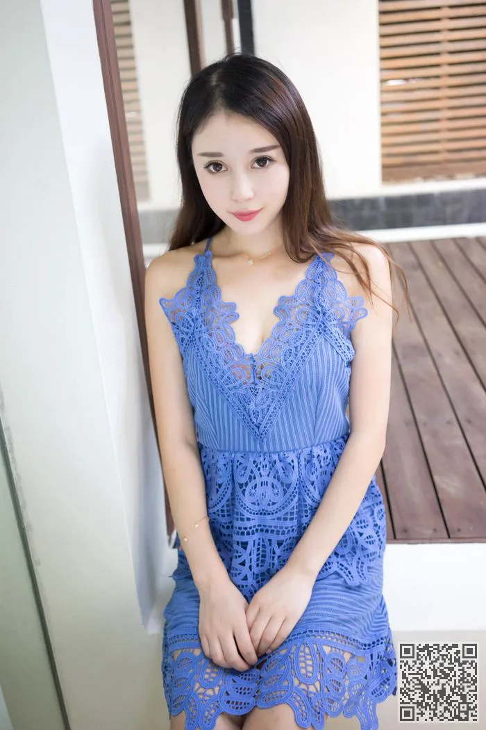 脆桃赵小米蕾丝比基尼穿得那么抢眼、比基尼、美人、蕾丝、赵小米、酥胸