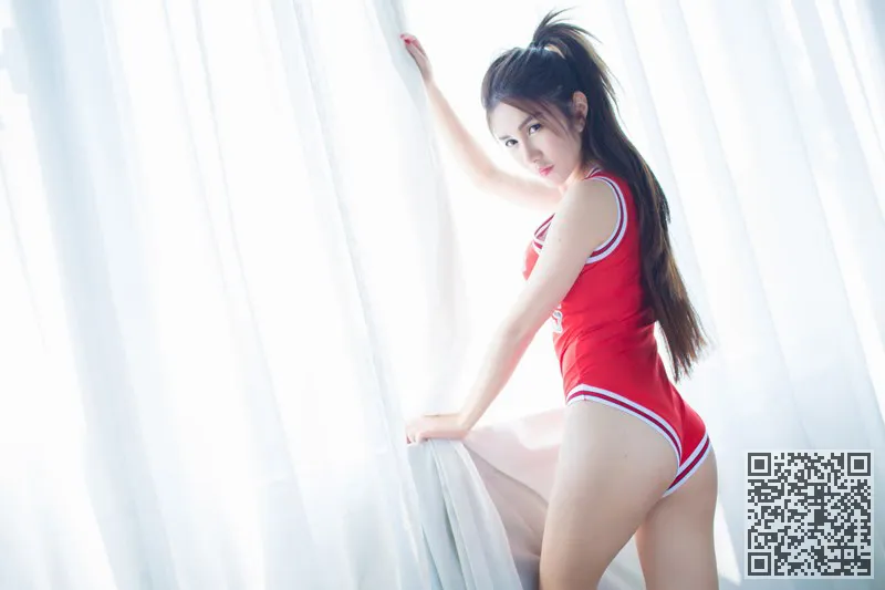 漂亮的女孩李7无数吸收观众的眼睛、少女、李七喜、酥胸
