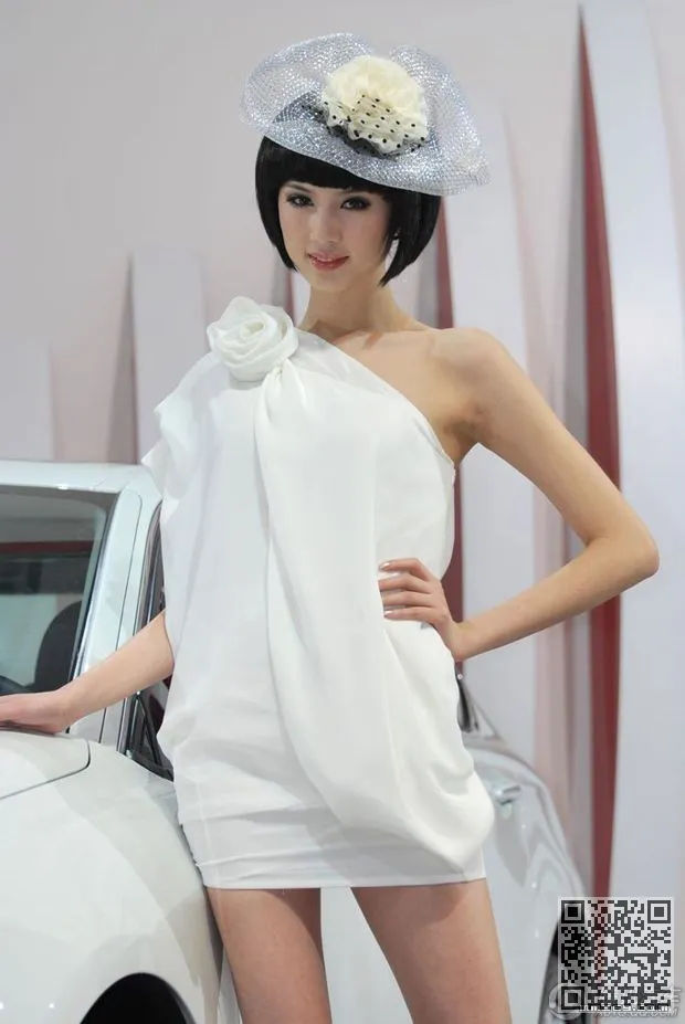 雪铁龙汽车美容的性能模型、美女、车展、车模、雪铁龙