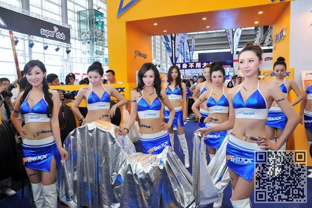 “亚星感觉的美丽神奇的国际车展、九月生、其弥雅