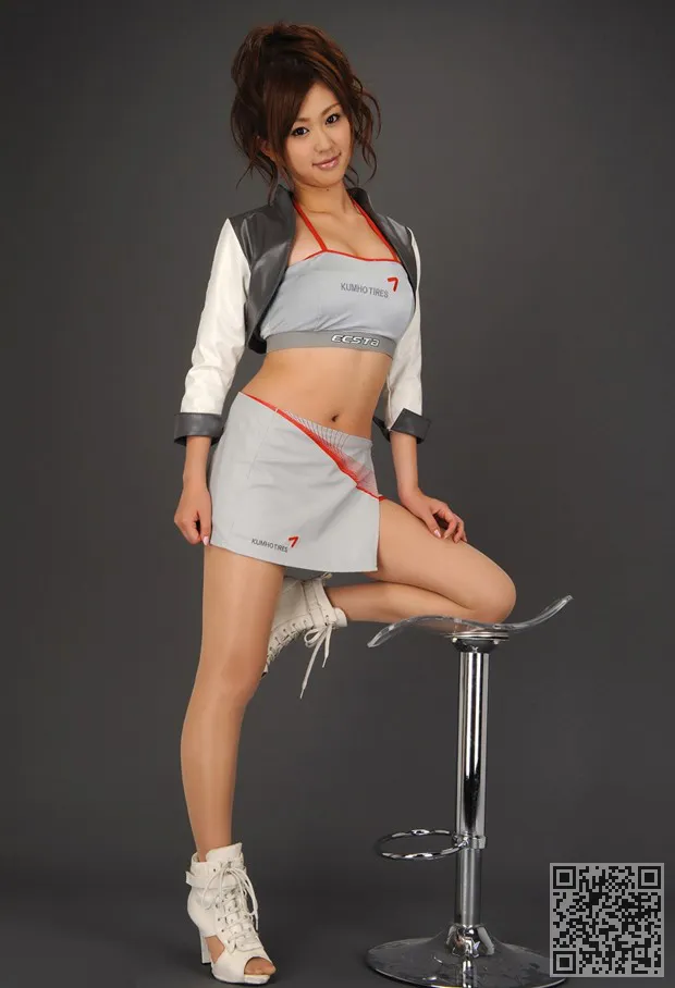 日本机车宝贝长奈津g秀乳沟