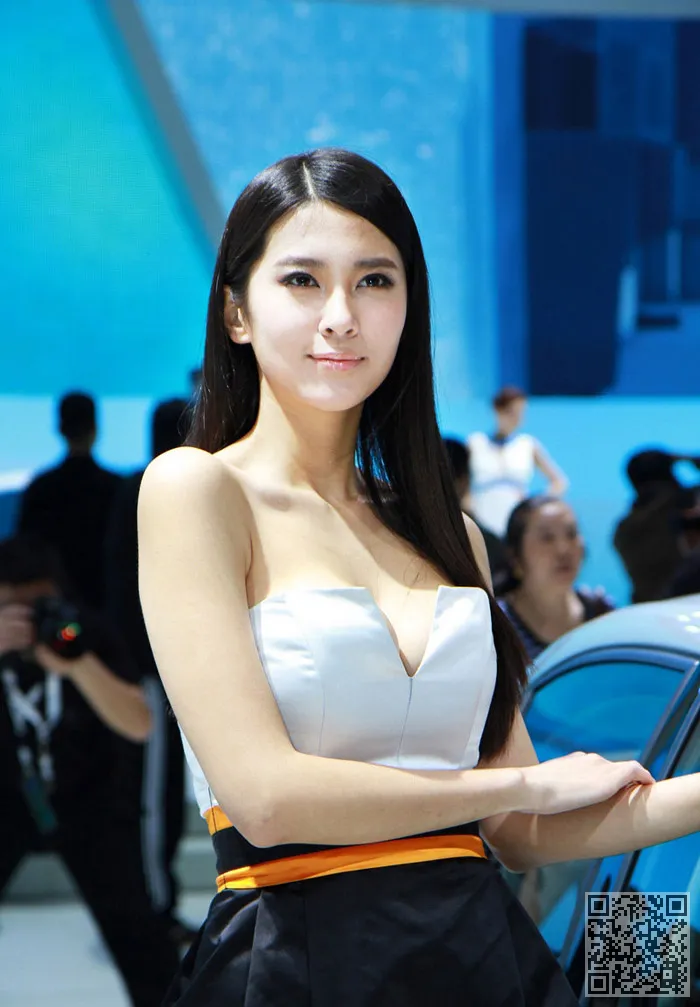 清新优雅的模型时钟LuChun完美的图、钟鹿纯