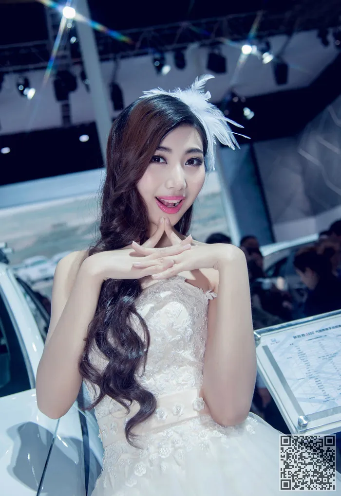 美女、车模