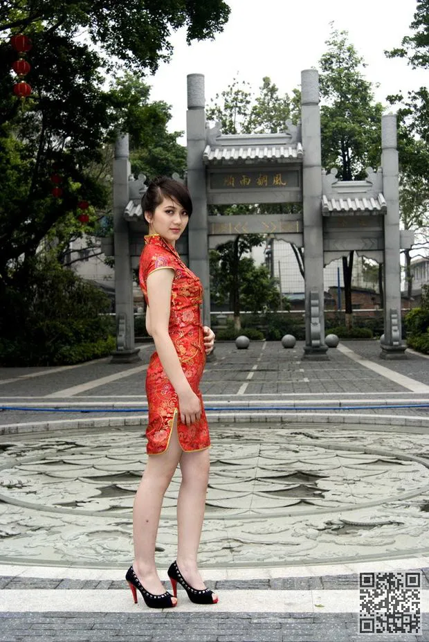 巨龙村姑。、旗袍美女